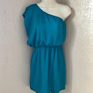 Iz Byer Women's one shoulder dress